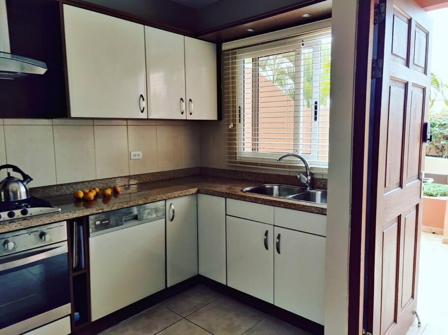 Aruba Family Oasis 2Br Pool 3Min Walk To Eagle Beach Palm Beach Exterior photo